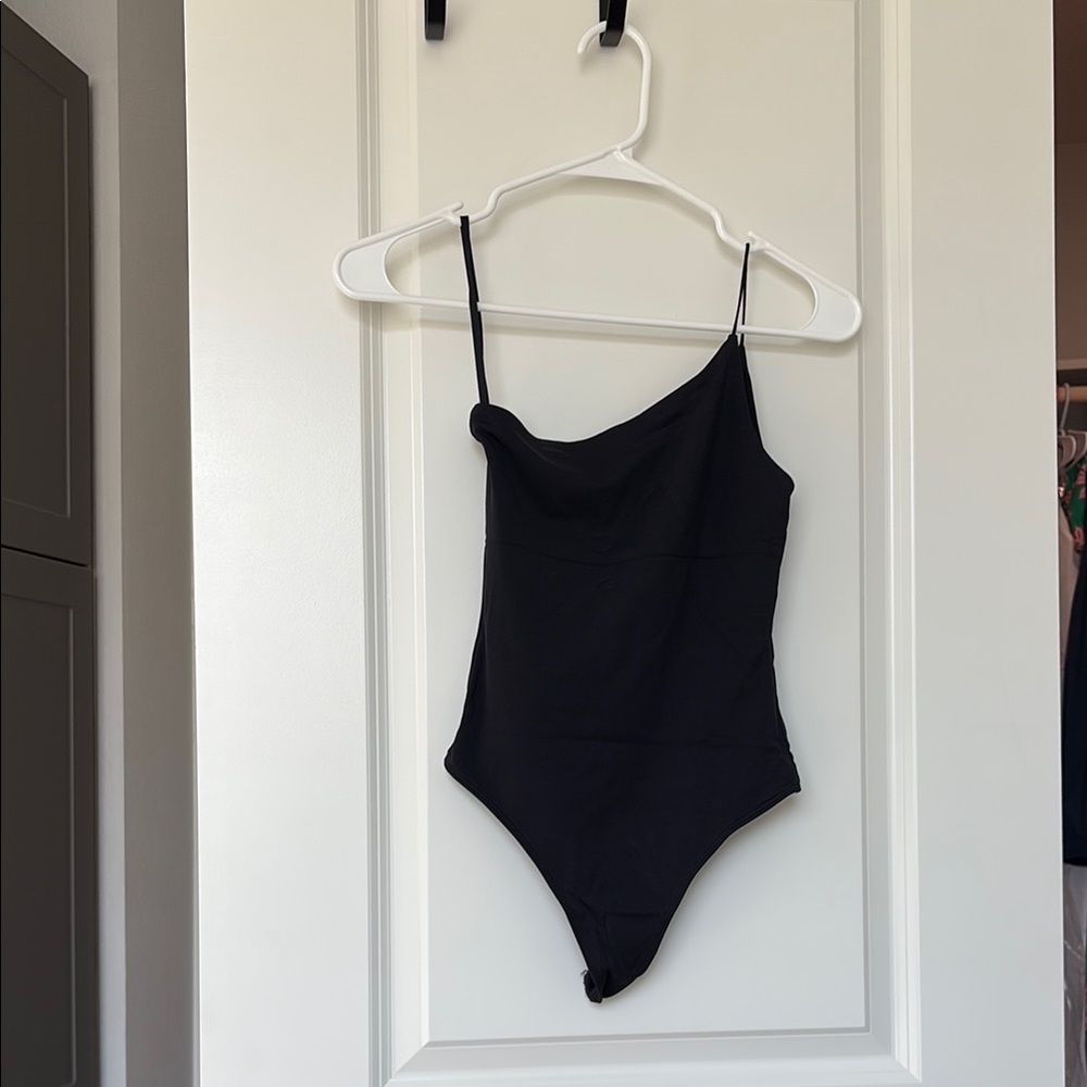 Babaton Black Bodysuit Sleek Minimalist Design